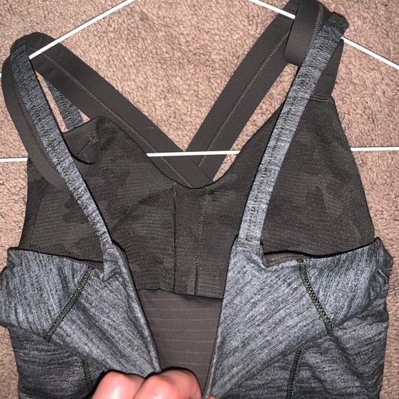Grey/Green Lululemon Tank - Picture 4 of 5